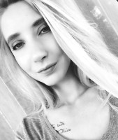 mediakit_authorphoto_blackwerewolfboxset