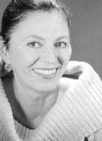 mediakit_authorphoto_whathappenedtorose